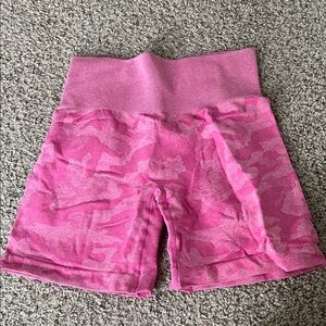 NVGTN High Waist Pink Camo Women's Shorts